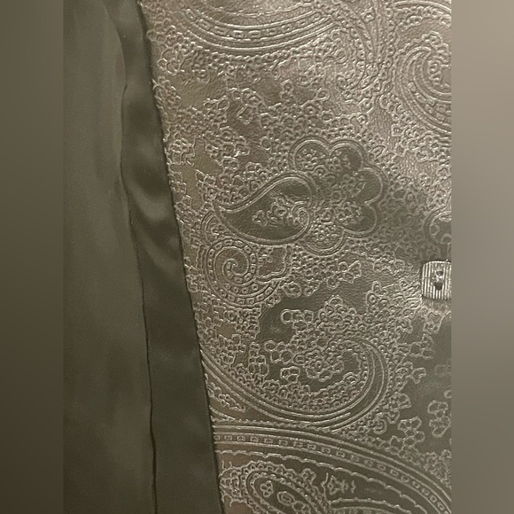 ESCADA NWT Rare Size 10/40 Paisley Embossed Lambskin Leather Two Piece Suit - Picture 9 of 17